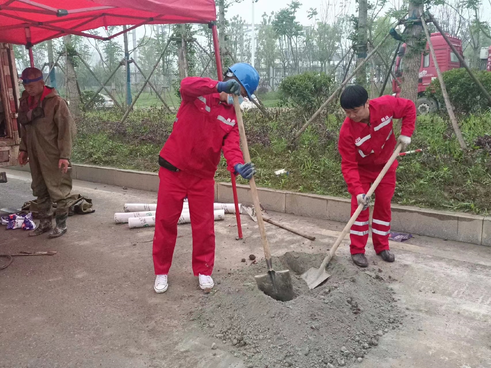 天山管道疏通哪家好】及时进行市政管道清淤